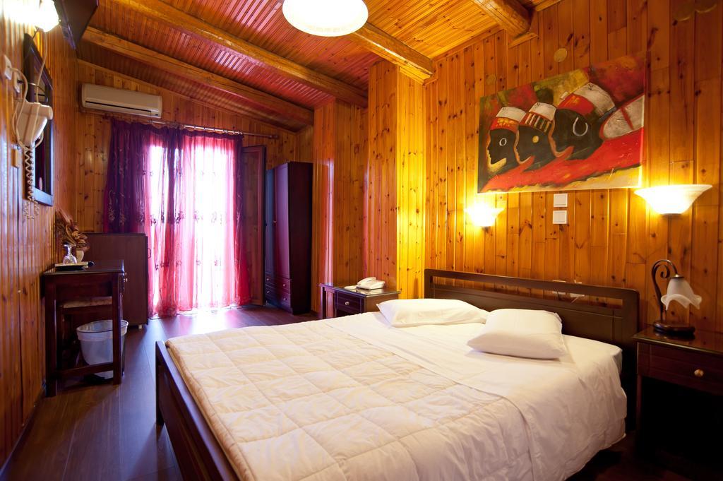 Hotel Lefas Delphi Buitenkant foto