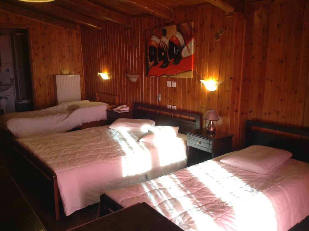 Hotel Lefas Delphi Buitenkant foto