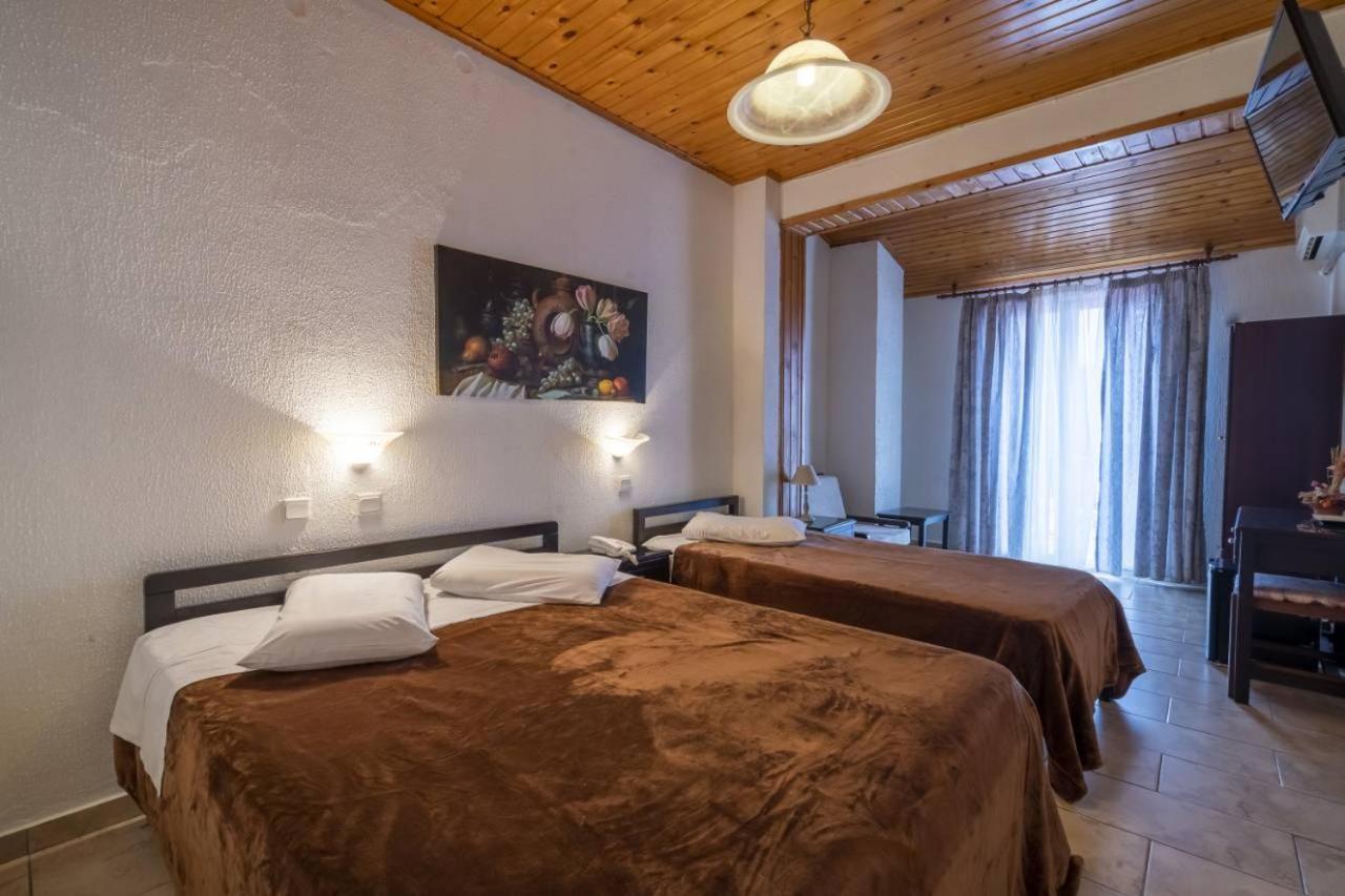 Hotel Lefas Delphi Buitenkant foto